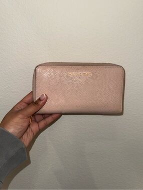 michael kors wallet